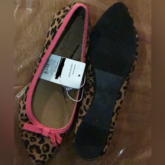 Xhilaration Leopard shoes - Picture 5 of 5